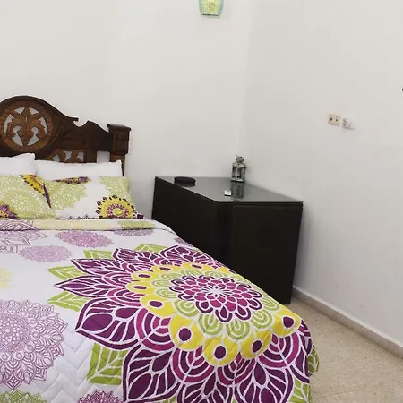 Mystic House Hostal *